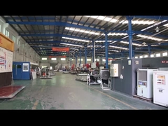 Phân tích tường bằng nhôm lỗ tùy chỉnh và vật liệu trang trí tòa nhà