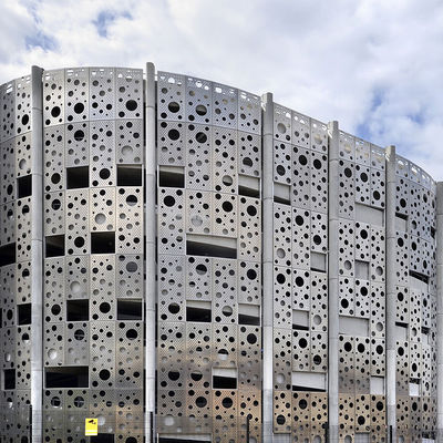 3mm Perforated Aluminium Wall Panels PVDF Lớp phủ tùy chỉnh cho trang trí tòa nhà