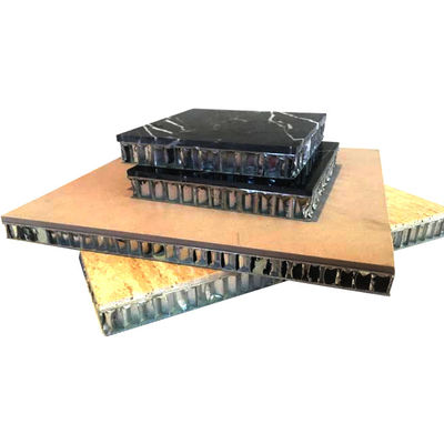 Bảng tổng hợp Honeycomb PVDF phủ hoàn thiện bằng chất kết dính theo cách Sandwich Độ dài tối đa 12m