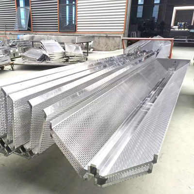 Phân đồ nhôm lỗ hoặc tấm trần có phong cách có thể tùy chỉnh cắt bằng laser hoặc CNC